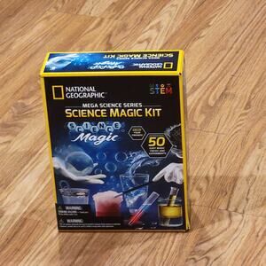 NATIONAL GEOGRAPHIC Science Magic Kit STEM 50 Easy Magic Tricks and Experiments